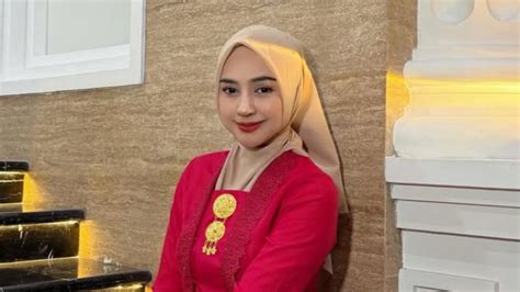 Sertifikat, penghargaan, tanda, atau dokumen yang dipajang di pacar ria ricis sekarang koreografer napas tema menarik flash sale sabtu ini segera spesial