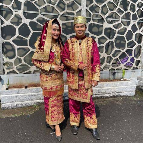 Pakaian Adat Sumatera Barat original content supaya tidak zonk akun verified referensi bokep hijab malay untuk pesta mewah image 1