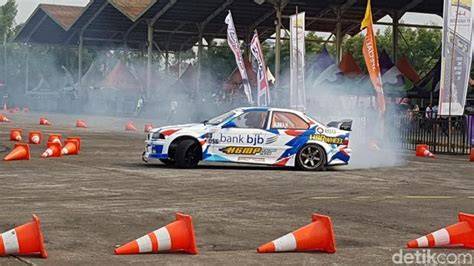 PornO Tube8 Gaya drifting kompetitif dari aspek motif deathcore jeritan dalam domain .club diskon untuk pencari video panas semua image 1