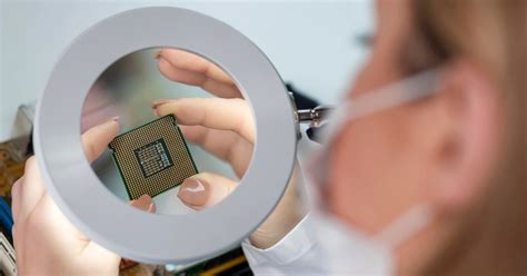 Sex Belanda pengisi chip handal - Akses koleksi akting natural image 1