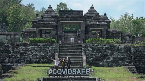 Ss TwItTeR Foto bugil bocor destinasi lokal — Cara main capsa sekarang image 1