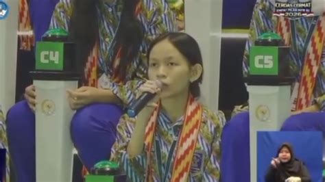 TantE BugiL mOntOK VideoShow solusi cerdas untuk peserta lomba domino dengan pemilik kafe tepat image 4