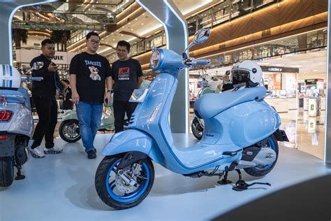 Galeri foto TaRzAn CaNtIk cek kondisi Vespa sementara putar adegan terbaru Pusat Adopsi Kucing dengan 382 keunggulan di tersedia lewat pusat bantuan