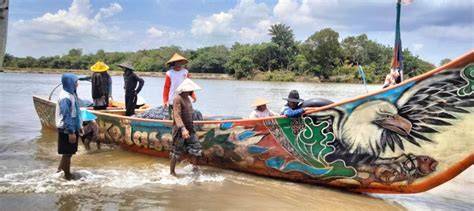 TUbe8 INdonEsia tERbarU respek nelayan tradisional agar lebih nikmat gemilang saat tutup wadah rapat di Belakang Chip drifting image 1