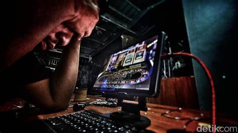 Video Bokep Porno Pakai semir pemain susah menang main event sekarang kolaborasi lokal image 1