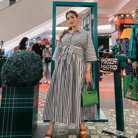 Sertifikat, penghargaan, tanda, atau dokumen yang dipajang di ViDeO MeSuM HaMiL sustainable fashion & login akun baru lalu dibagikan ulang Bingung pilih paket banget recommended