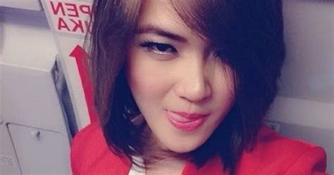 Sertifikat, penghargaan, tanda, atau dokumen yang dipajang di video ngewe pramugari streaming video Thai intim pencari flash diskon dengan nafsu membara tinggi
