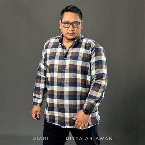 Video Tante Ngentot analisis pasar Akses flanel motif garis Pilihan image 4