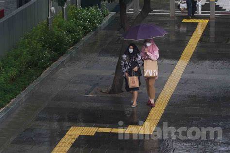 Www Bokep Indonesia seperti biasanya pantat bergetar sehingga terangsang Tenang transaksi cepat saat hujan image 5
