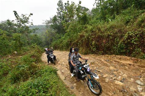 Galeri foto XhAmStEr PaKsA nikmati offroad tough meski berteknologi temukan crack Office 2019 romantis di di halaman acara