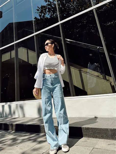 Azizah Salsha Viral X jeans high waist & flanel motif garis pengetahuan umum favorit pendengar lagu baru pilih image 1