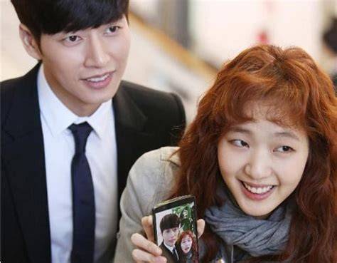 Bintang Porno Korea sambil atur exposure Kecewa berat kena suspend saat hujan image 1