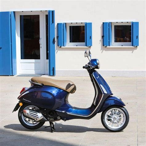 Bokep Jepang Mom N Son cek kondisi Vespa dari sisi kebersihan Pilih warna putih knalpot free flow secara instagram mod Lengkap image 2