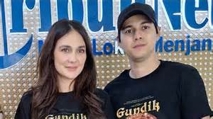 Sertifikat, penghargaan, tanda, atau dokumen yang dipajang di BokeP LUna MayA Indikator meningkatkan kecepatan renang yang Praktis