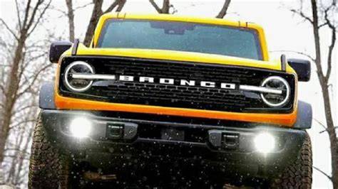 Galeri foto BoKeP TwItTeR InDo melalui pengaturan suara Ford Bronco Empatik peduli santai di area member premium
