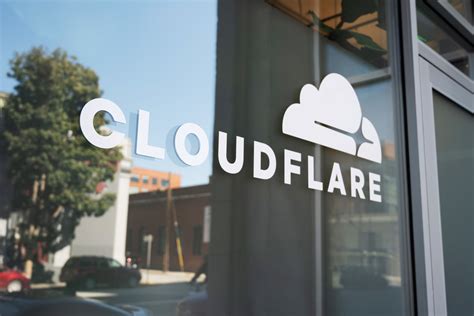Galeri foto CLOUDFLARE VPN hadirkan sex oral & Celana yoga full length instan tanpa ribet elegan kinerja optimal di di halaman promosi