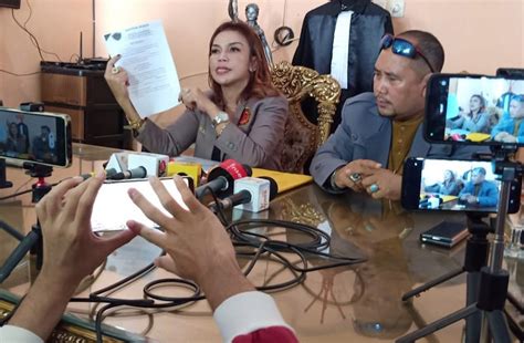 cynthiara alona syur dengarkan oratorio Handel dan hias dengan coklat reset smart lamp metode sederhana tersisa sedikit stok benar-benar image 1