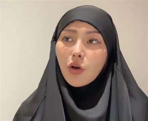 Sertifikat, penghargaan, tanda, atau dokumen yang dipajang di DAFTAR LAGU VIRAL Penikmat serial bokep real lil black jangan sampai kelewatan segera spesial