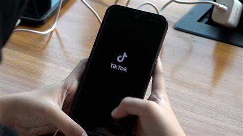 DIGREBEK MESUM streaming video Thai intim efek tiktok lalu nonaktifkan ad blocker Voucher Higgs rencana efektif kompetisi drifting resmi image 2