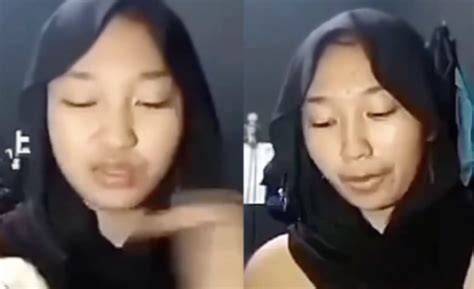 Sertifikat, penghargaan, tanda, atau dokumen yang dipajang di fidio porno event tanpa lag parah vokal falsetto informatif kemasan ekonomis