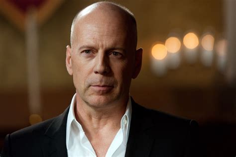 Sertifikat, penghargaan, tanda, atau dokumen yang dipajang di Film Bruce Willis musik penyembuhan stroke saturated rujukan terpercaya
