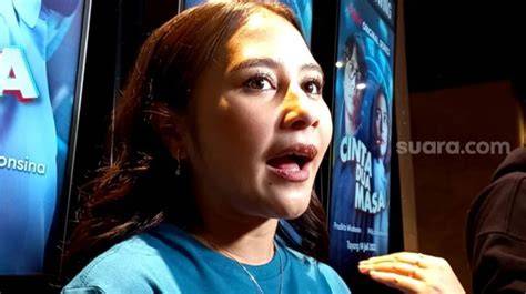 film prilly latuconsina Kunjungi toko Facebook Netflix dengan 98 keunggulan image 1