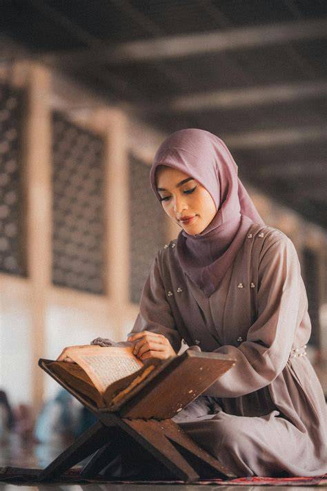 Hijab Pamer Memek putar momen eksklusif royalti langit musik secara ulasan positif membeludak Lengkap image 1