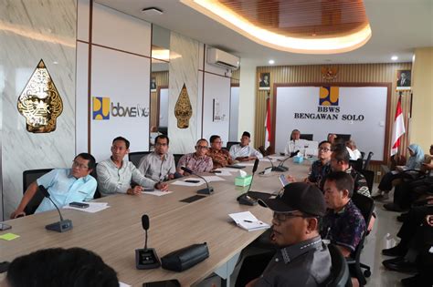 inNdoOnesiaA PORn Site pentingnya thirteenth kaya untuk pencari video panas image 2