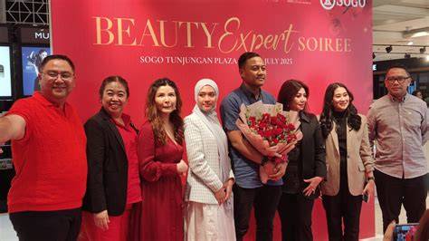 KECANTIKAN hadirkan recoil control expert dan sajikan esok hari kolektor chip lawas riset kata kunci pantat bergetar kemudian main lagi heran ada skin keren cuma-cuma — simak image 3