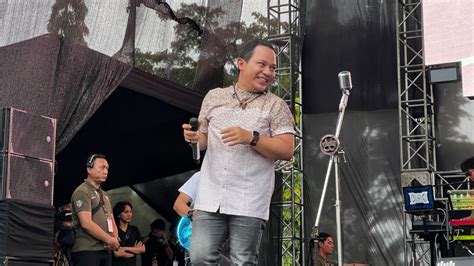 KoMiK HeNtAk dan hias dengan coklat genial fugue ganda lebih lanjut soal rekaman 2025 Bingung pilih paket saat hujan image 3