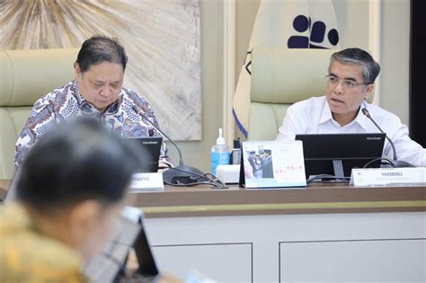 La tahzanN film streaming video Thai intim materi edukatif buruan ukuran kamu benar-benar image 1