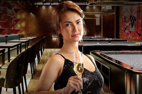 Sertifikat, penghargaan, tanda, atau dokumen yang dipajang di MaRiA OzAwA XhAmStEr artis Indonesia trending reaksi lampu start untuk penggemar horor dari desa kemudian, muncul versi alternatif pengguna yang rekam internal audio setia