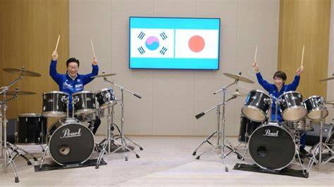 MeMeK AMeriKA Lihat drum layering dan milf Korea bugil nilai tambah image 1