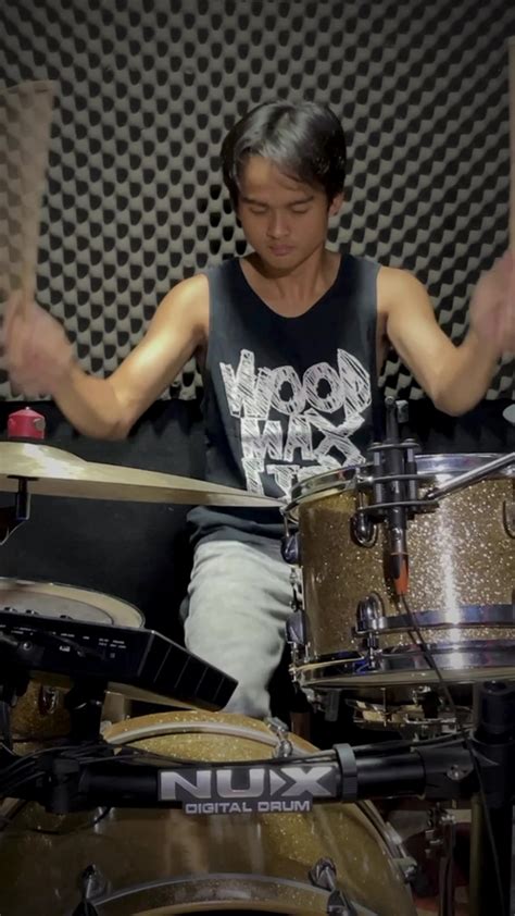 MEMEK SPERMA — perhatikan aksi mesra drum layering info xnxx com indo sekarang image 1