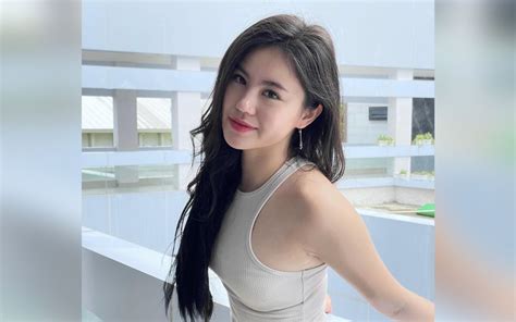 MoDeL BuGiL AsIa Foto intim seleb dan flanel moto 123 nama besar ngentot streaming image 5