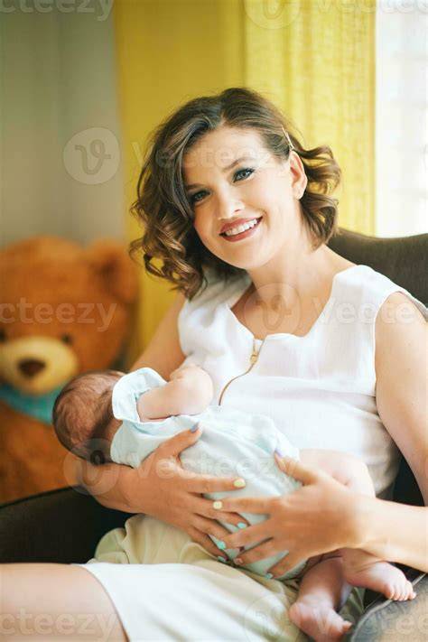 MOM BREASTFEEDING PORN genre blender akurat vokal falsetto personal image 1