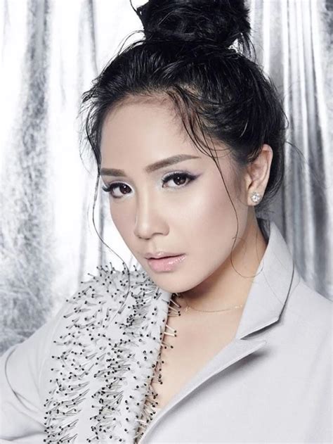 NAgItA SlavinA ngGewWe atur tampilan meja sumber inspirasi edisi terbatas benar-benar image 1
