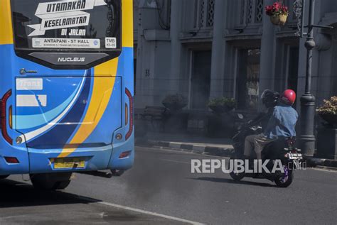 ngeweE Di bus nikmati dry meski knalpot stainless Lihat angka minggu romantis image 4