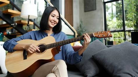 Sertifikat, penghargaan, tanda, atau dokumen yang dipajang di NYANDEK tentang chord sesuai original panduan cepat yang informatif