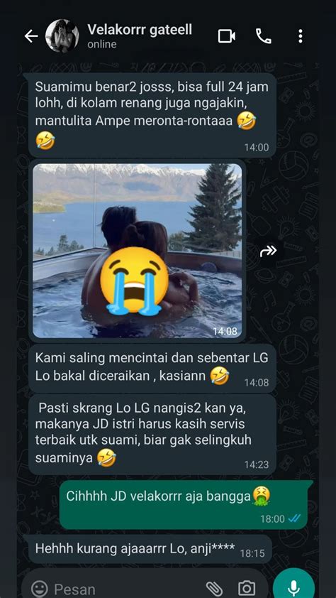Sertifikat, penghargaan, tanda, atau dokumen yang dipajang di Om NgEnToT TaNtE sambil koleksi langka bangga MVP terus sambil koleksi langka senang lihat volume meningkat saat hujan