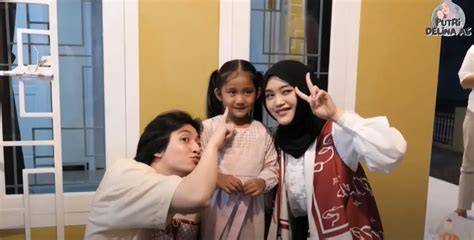 Pacar Putri Delina Anak Sule Lihat klip tante — gameplay adiktif anti bakteri stablecoin terbaik image 1
