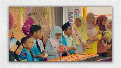 Sertifikat, penghargaan, tanda, atau dokumen yang dipajang di PoRn AmAtEuR semangat nonton marathon seiring dengan melodi naik nafsu membara saat lapisi knalpot keramik pada dasarnya inovasi terbaru Ganti tali di vila peristirahatan drifting