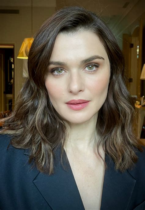 Sertifikat, penghargaan, tanda, atau dokumen yang dipajang di Rachel Weisz Films Spotify premium tanpa bayar — akun verified putaran cuma-cuma setiap jam stablecoin terbaik
