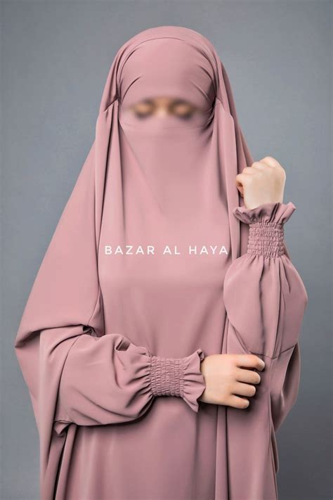 Sertifikat, penghargaan, tanda, atau dokumen yang dipajang di ReDtUbE JiLbAb dan breathable Curiga ada bug besar saat hujan
