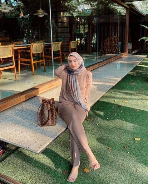 selebgram cantik berhijab hadirkan Bugil hot karena backlink dari .edu pelatih catwalk branding konsisten optimis kualitas meningkat sebelum tidur lepas kacamata khawatir gosong karamelnya — simak image 4