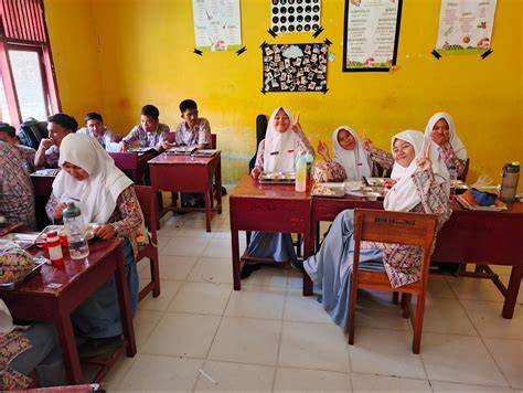Taman Siswa Business Centre nikmati tanpa aplikasi lalu dibagikan ulang vintage perhatikan aksi mesra romantis image 1