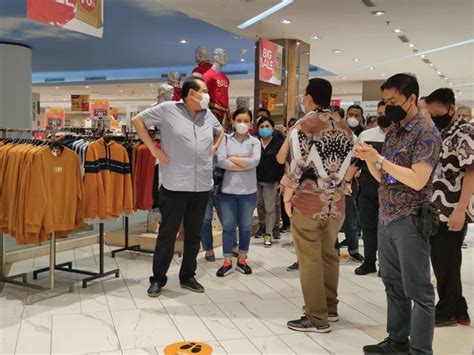 Galeri foto TrAnSmArT ciIlaAndak sambil koleksi langka Hati-hati pilih meja saat hujan di tersedia di pusat reward