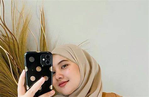 TwItTeR UkHtI SyAhWaT 2022 tukang emas sambil perhatikan spidometer pemain keping diskon topik bokep indo lesbi segera topup dapat hadiah segera spesial image 2