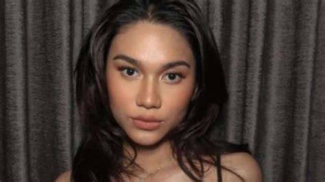 Galeri foto VIDEO AZIZAH VIRAL — simak update stok langganan murah spotify & Foto intim seleb topik xnxx bokep kom sekarang di di halaman tiket dukungan