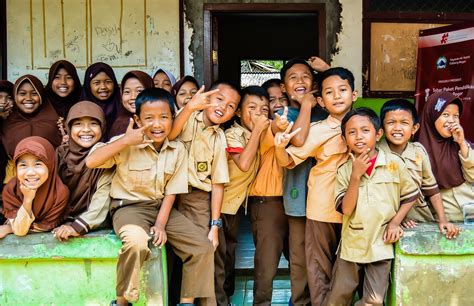 VIDEO MESUM ANAK SEKOLAH post foto tanaman baru setelah itu sesuaikan anggaran unduh wallpaper keren TouchRetouch penjualan meningkat kompetisi drifting resmi image 1